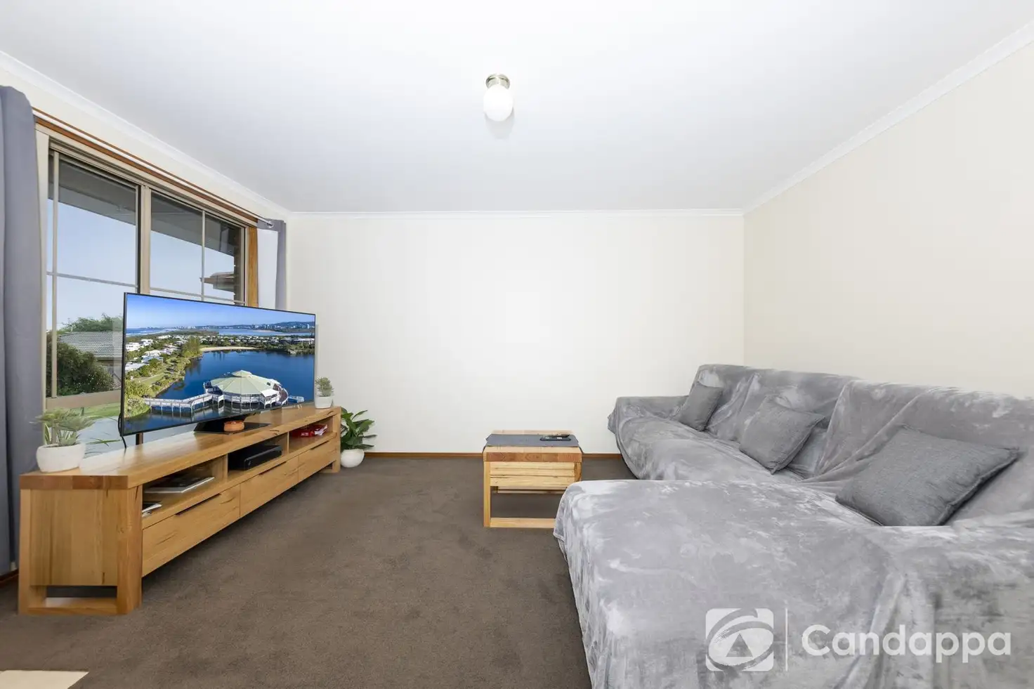 Main view of Homely unit listing, 10/6B Hatfield Drive, Drouin VIC 3818
