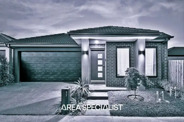 27 Bourbon Road, Cranbourne East VIC 3977