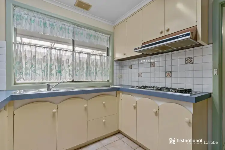 Fifth view of Homely house listing, 2 Wallace Court, Traralgon VIC 3844