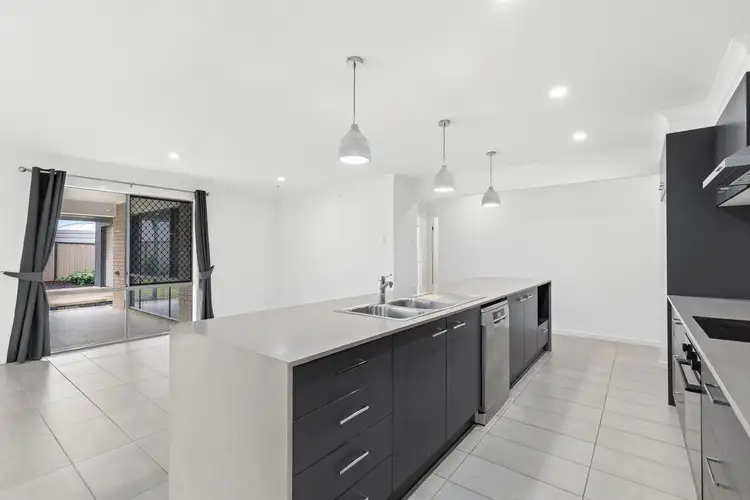 Fifth view of Homely house listing, 7 Lakeview Avenue, Rosenthal Heights QLD 4370