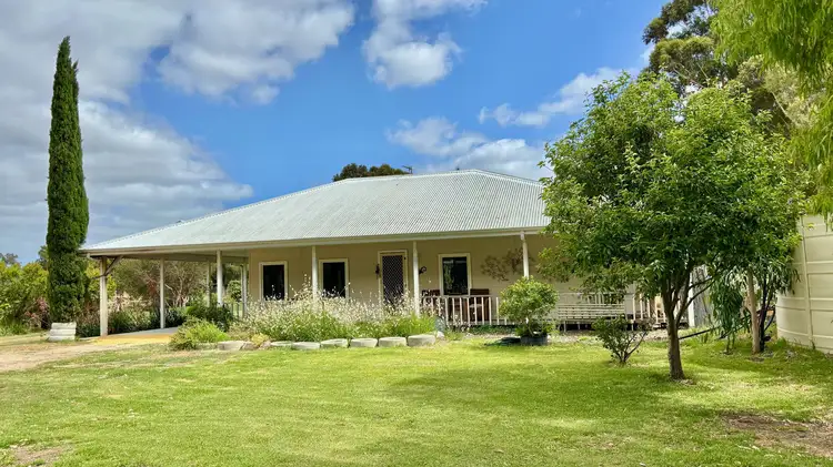 240 RIVERDALE ROAD, Cookernup WA 6219