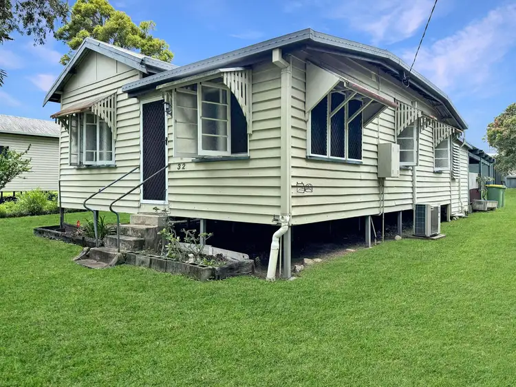 32 Beach Road