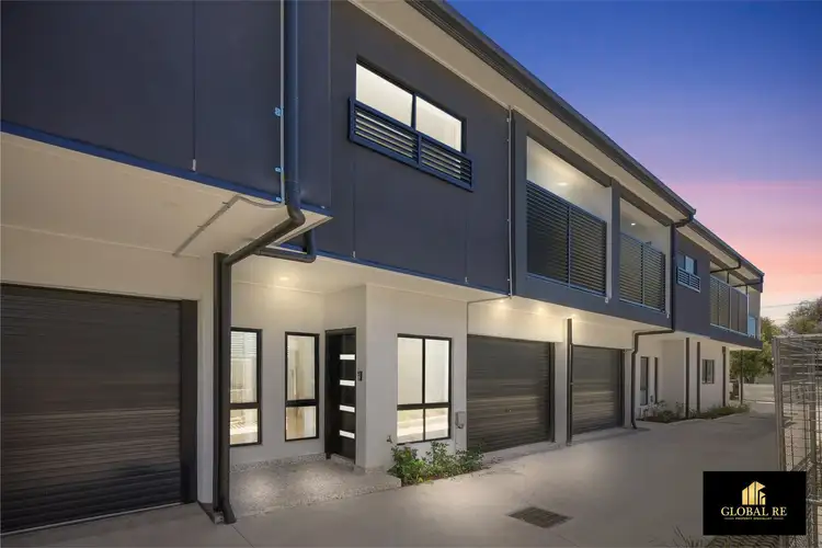 Main view of Homely townhouse listing, 3/39 Hill Road, Lurnea NSW 2170