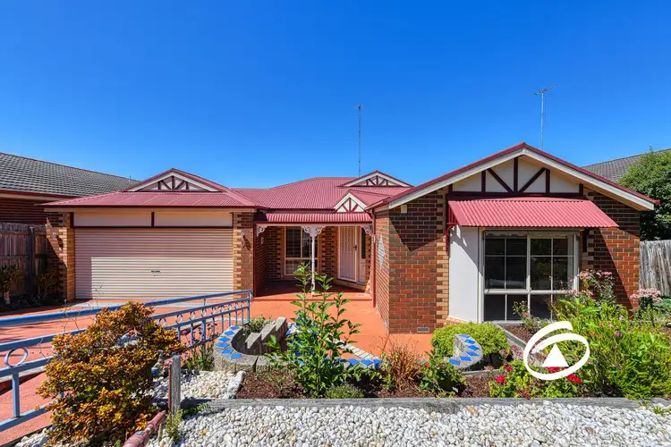 9 Kuranda Crescent, Berwick VIC 3806