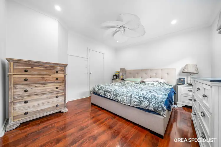 Fifth view of Homely house listing, 8 Sagan Drive, Cranbourne North VIC 3977