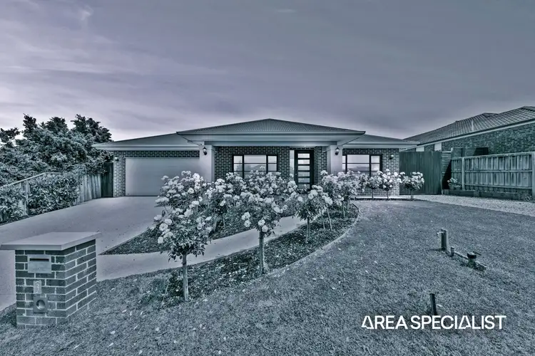 3 Cassowary Avenue, Pakenham VIC 3810