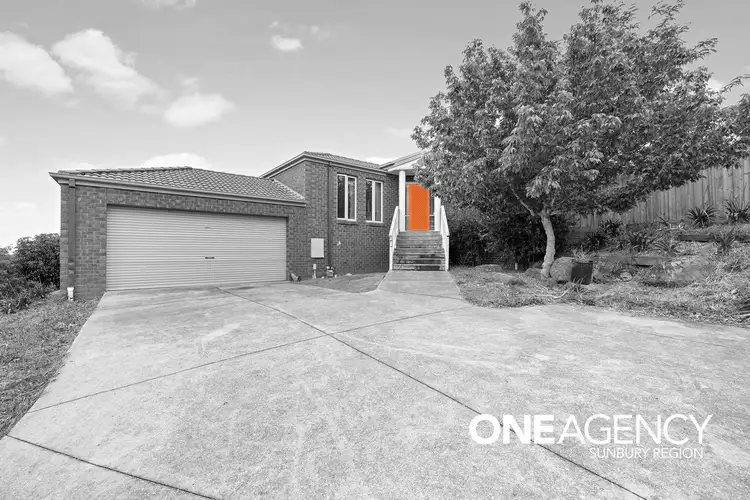 43 Canterbury Avenue, Sunbury VIC 3429