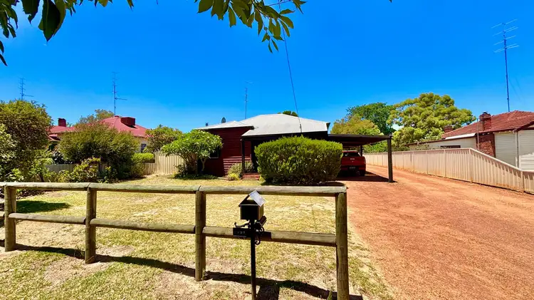 37A Thatcher Street