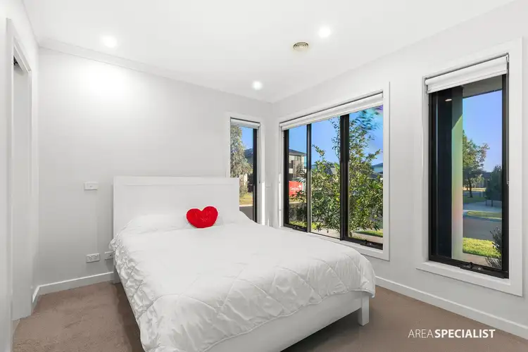 Fourth view of Homely house listing, 2 Nandewar Street, Werribee VIC 3030