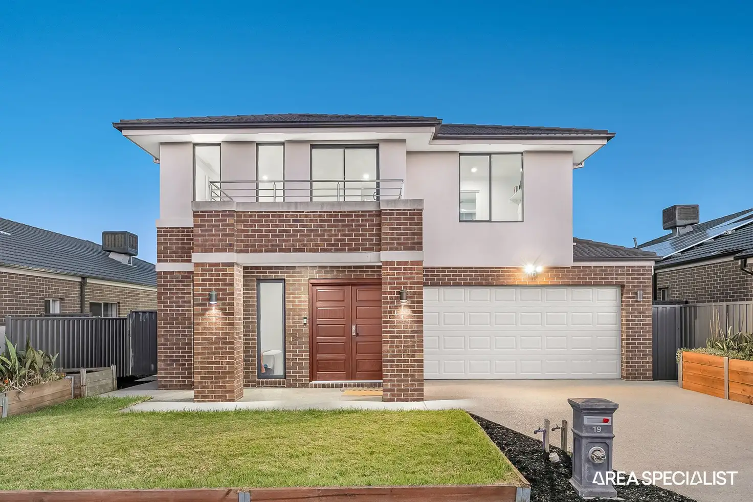 Main view of Homely house listing, 19 Hammersmith Way, Cranbourne East VIC 3977