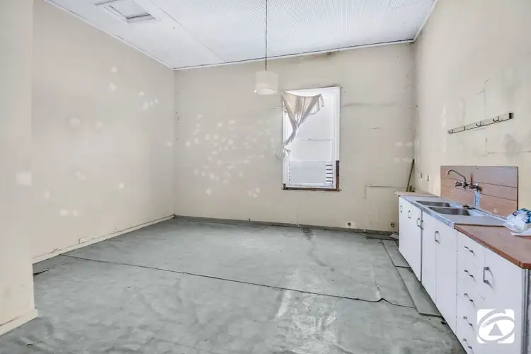 Fifth view of Homely house listing, 258-260 Chloride Street, Broken Hill NSW 2880