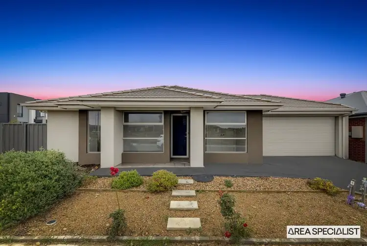 Main view of Homely house listing, 5 Hutton Road, Werribee VIC 3030