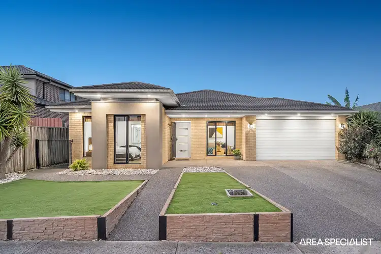 124 Linsell Boulevard, Cranbourne East VIC 3977