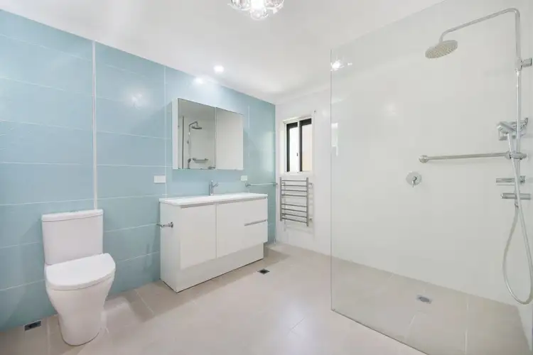 Fifth view of Homely villa listing, 4/137-139 Stella Street, Long Jetty NSW 2261