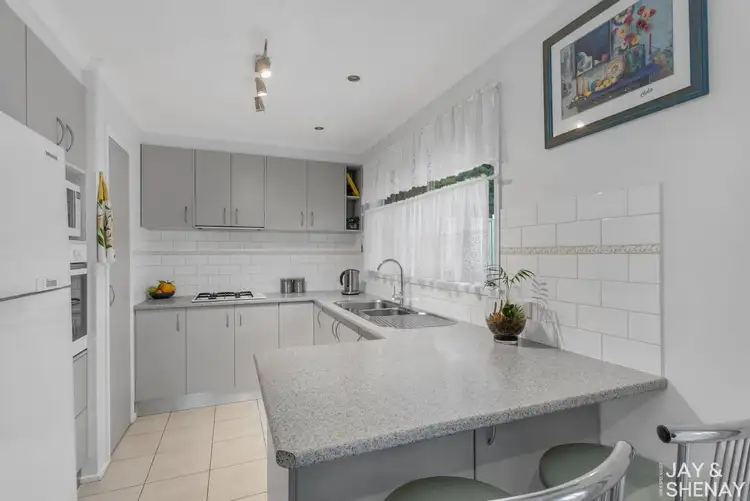 Fifth view of Homely house listing, 15 Tarbet Court, Endeavour Hills VIC 3802