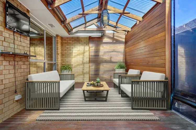 2/21 Ross Street, Ferntree Gully VIC 3156