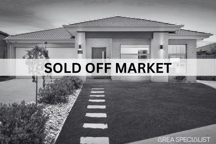 5 Maiden Place, Thornhill Park VIC 3335