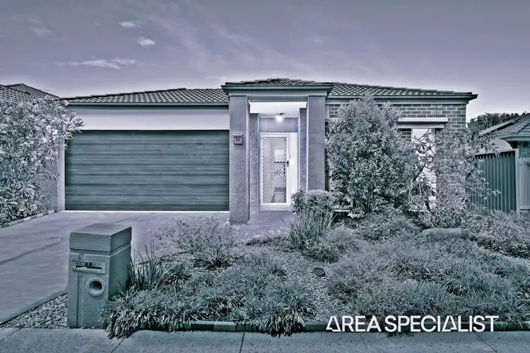 22 Britton Drive, Pakenham VIC 3810