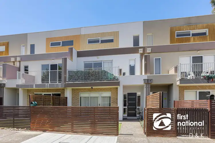 5/5 Strathvea Lane, Caroline Springs VIC 3023