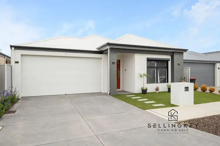 Second view of Homely house listing, 7 Messina Way, Piara Waters WA 6112