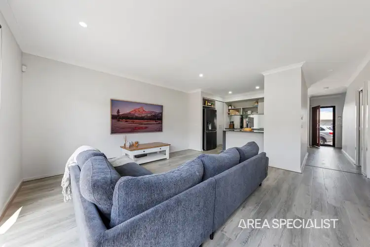 Fifth view of Homely house listing, 21 Greenhouse Grange, Officer VIC 3809