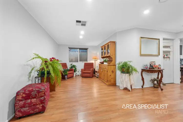 Fifth view of Homely house listing, 10 Longford Close, Hampton Park VIC 3976