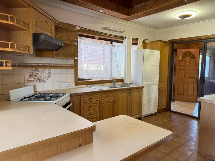 839 HIgh Street Rd, Glen Waverley VIC 3150