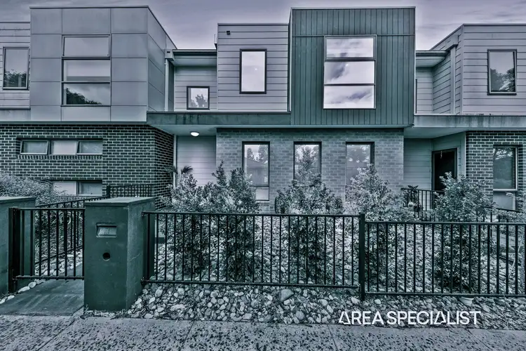 4 Jade Walk, Officer VIC 3809