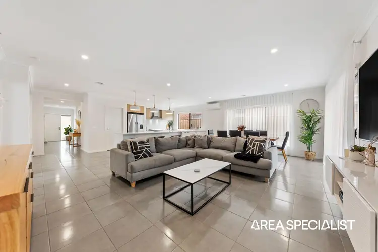 Fifth view of Homely house listing, 4 Meyer Crescent, Clyde North VIC 3978