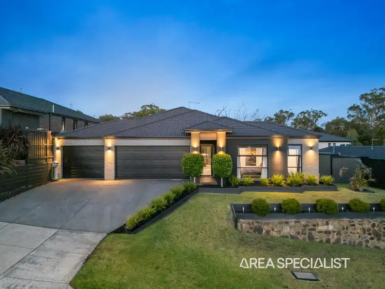 Second view of Homely house listing, 4 Sunset Crescent, Pakenham VIC 3810