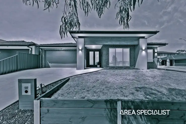 137 Timberline Parkway, Pakenham VIC 3810