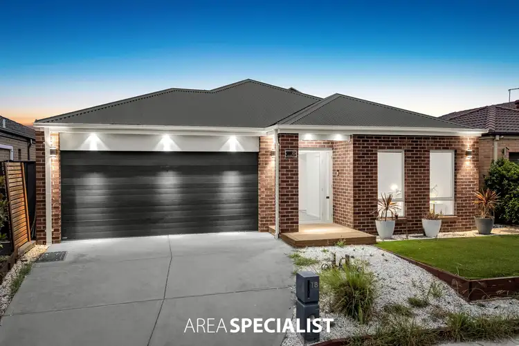 18 San Fratello Street, Clyde North VIC 3978