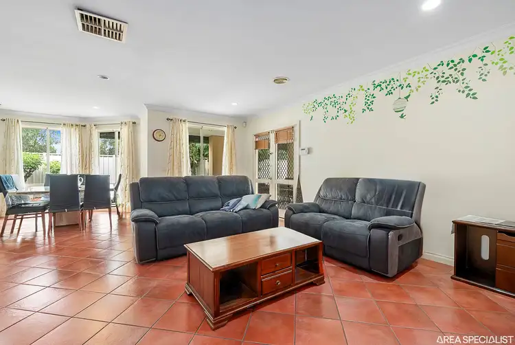 Sixth view of Homely house listing, 19 Dunstan Court, Shepparton VIC 3630