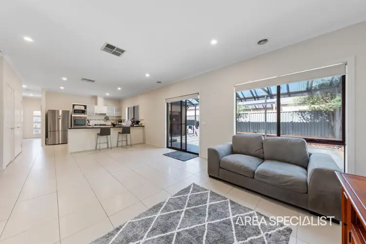 Sixth view of Homely house listing, 25 Joseph Banks Drive, Pakenham VIC 3810
