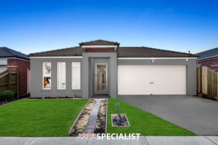 8 Hector Drive, Cranbourne VIC 3977