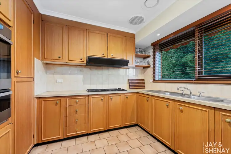 Fifth view of Homely house listing, 33 Granton Avenue, Endeavour Hills VIC 3802