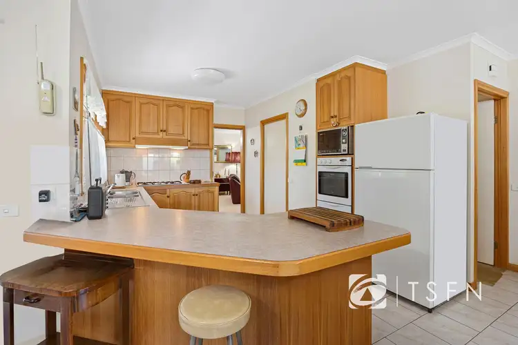 Sixth view of Homely house listing, 2 Woodlea Close, Strathfieldsaye VIC 3551