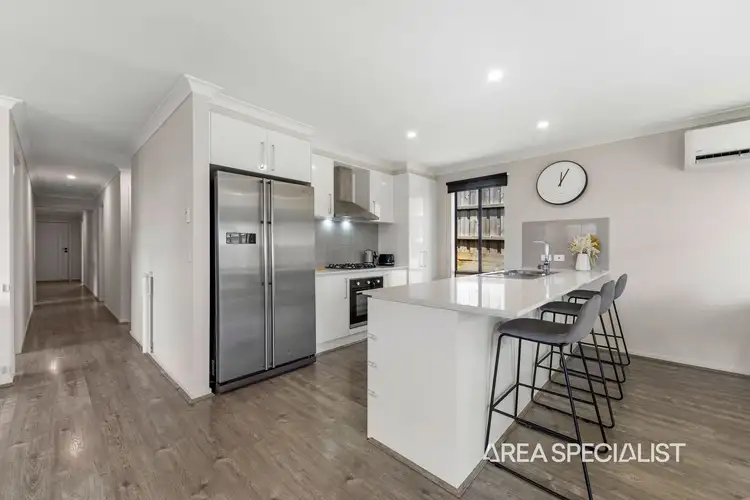 Fourth view of Homely house listing, 28 Oskar Court, Pakenham VIC 3810