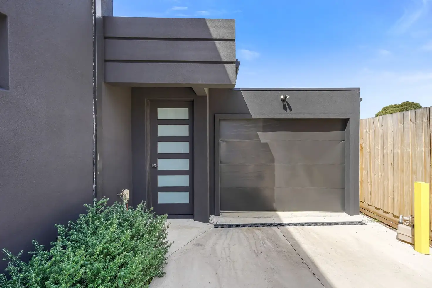 Main view of Homely townhouse listing, 3/227 Power Road, Endeavour Hills VIC 3802