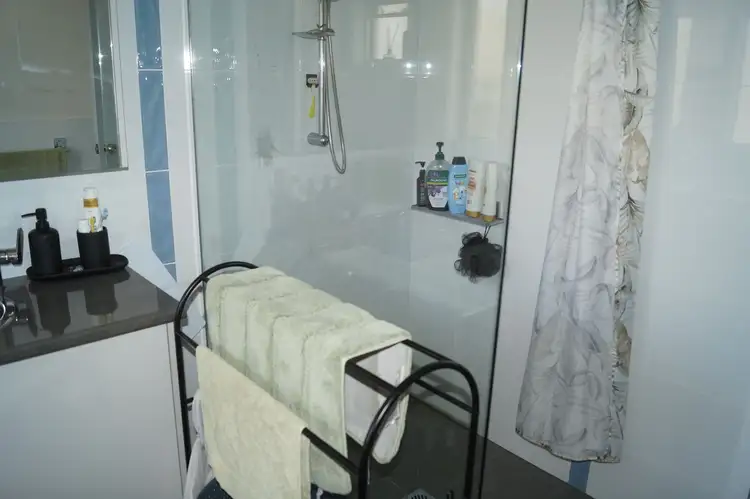 Sixth view of Homely unit listing, 4/132 Saxton Street, Numurkah VIC 3636