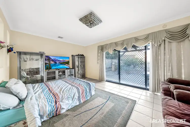 Fifth view of Homely house listing, 25 Violet Way, Cranbourne VIC 3977