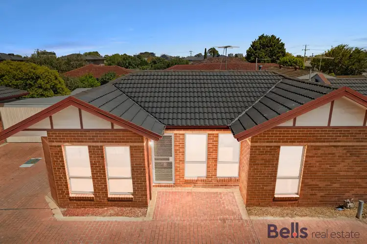 2/100 Hertford Road, Sunshine VIC 3020