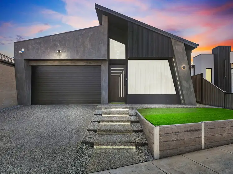 8 Ellenborough Court, Craigieburn VIC 3064