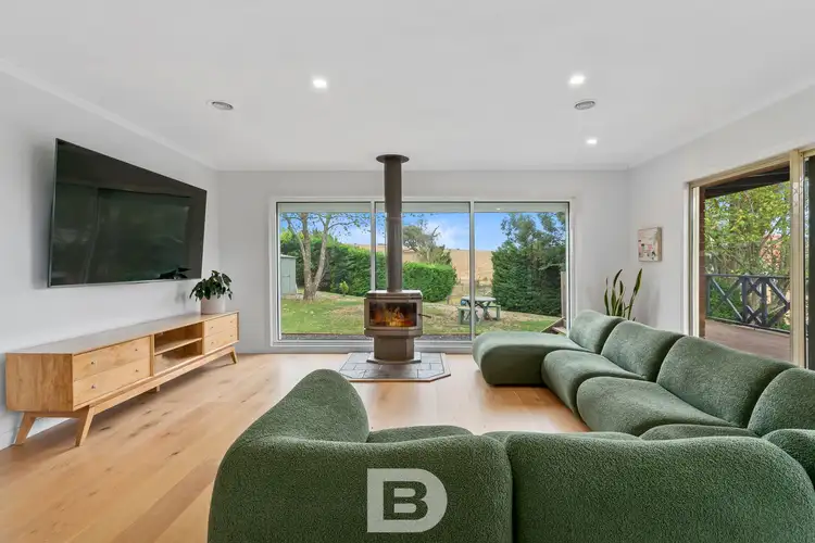 15 Morilla Court, Gisborne VIC 3437