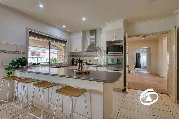 Second view of Homely house listing, 4 Hume Court, Pakenham VIC 3810
