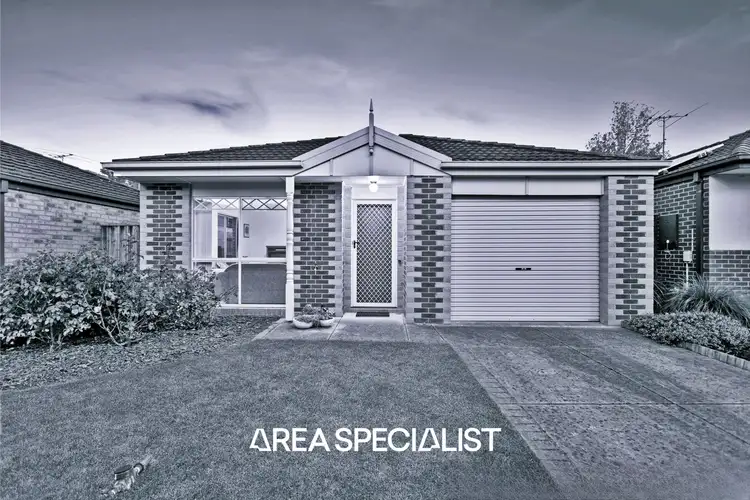 9 Francis Crescent