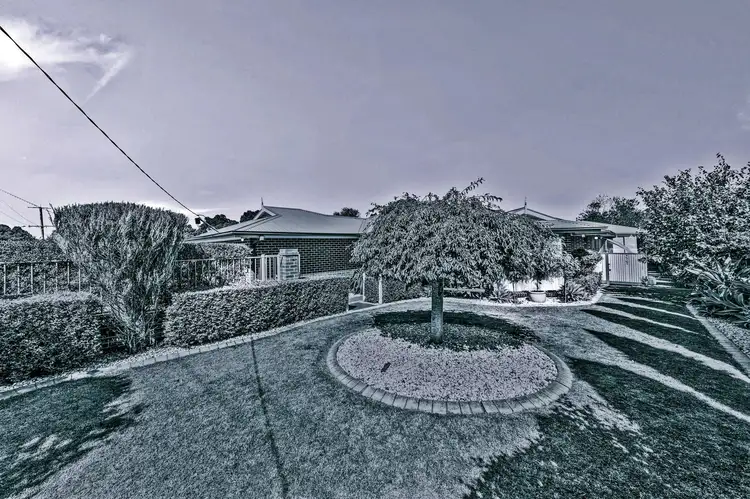 53 Eagle Drive, Pakenham VIC 3810
