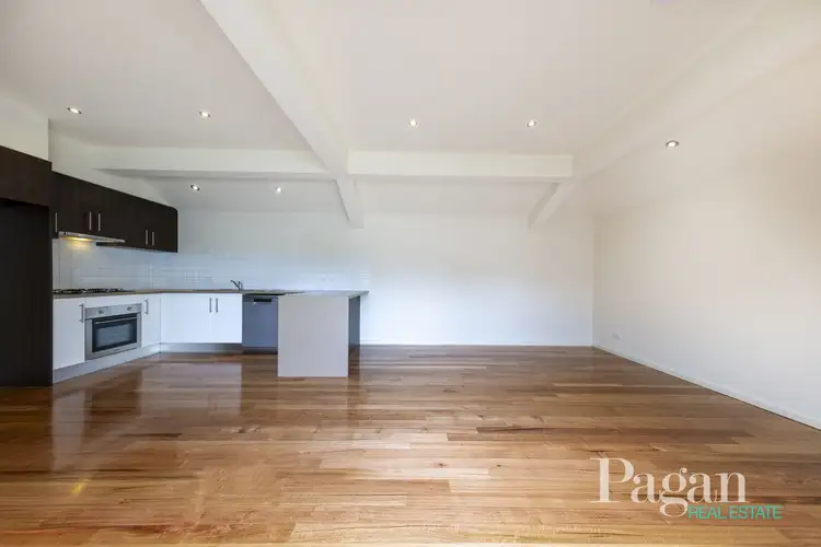 Fourth view of Homely villa listing, 2/10 Francis Street, Oak Park VIC 3046