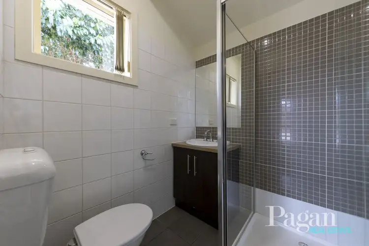 Sixth view of Homely villa listing, 2/10 Francis Street, Oak Park VIC 3046