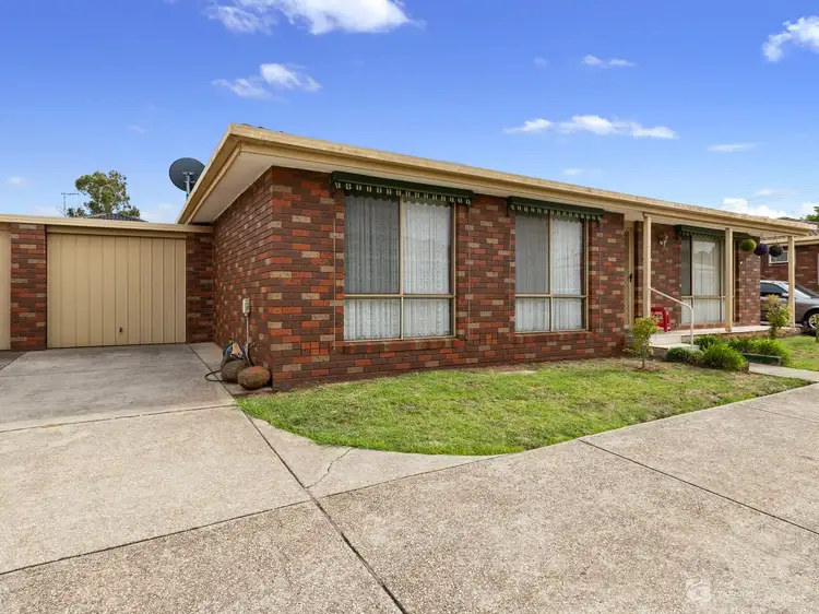 2/11-13 Oneills Road, Melton VIC 3337
